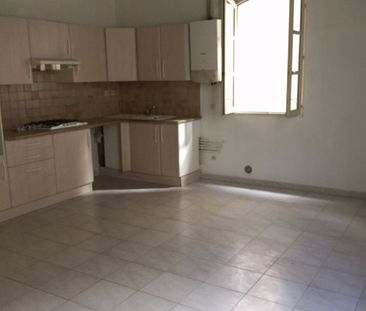 Arles coeur Roquette, maison de ville de 72m², - Photo 1