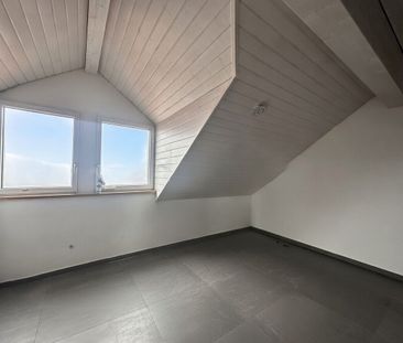 Beautiful attic apartment with character - Photo 4