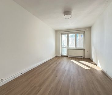 Pronájem bytu 2+1 58 m² - Photo 1