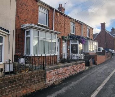 2 bedroom terraced house to rent - Photo 1