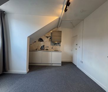Studio Flat, Bond Street, W5 - Photo 4