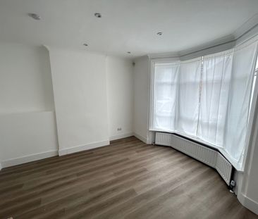Dagnall Park, Croydon, SE25 6 - Photo 4