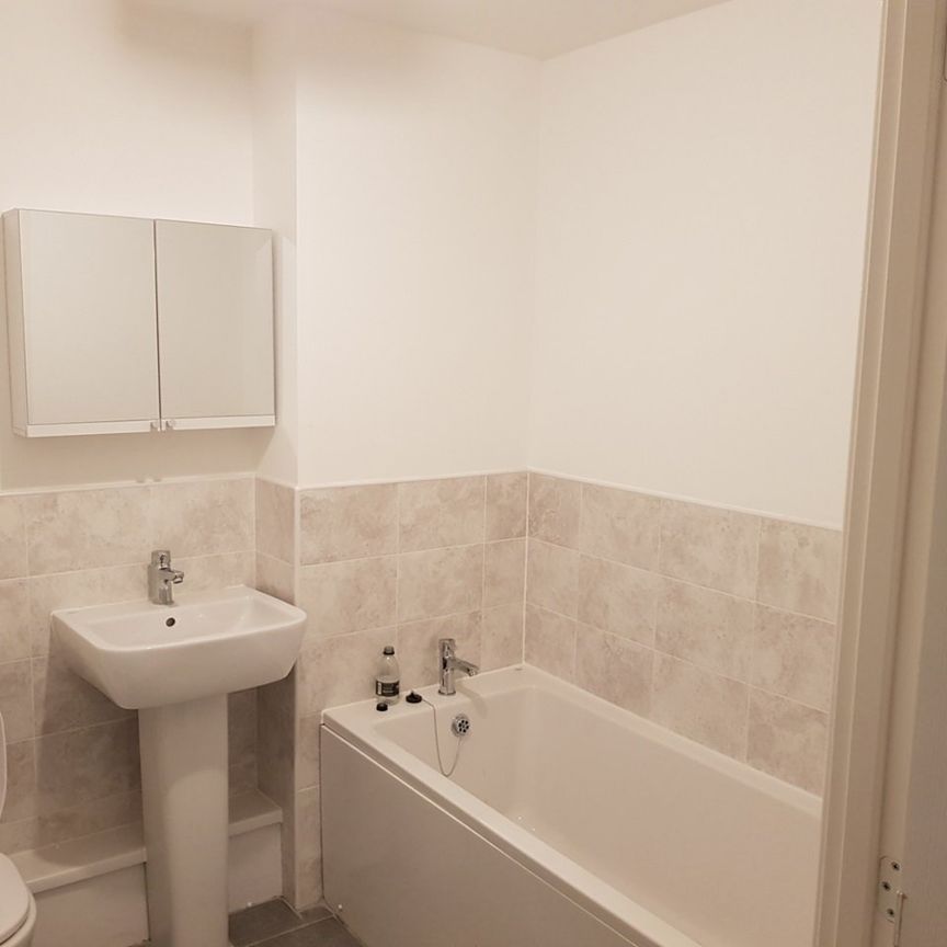 2 Bed Flat, Hammond House, CV6 - Photo 1