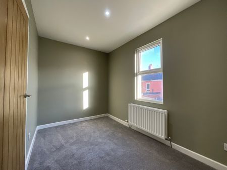 21 Orkney Street, Belfast , BT13 3GR - Photo 2