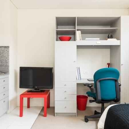 Studio Apartment - Photo 3