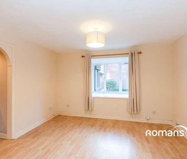 The Beeches, Ash Vale, Aldershot, Surrey, GU12 - Photo 1