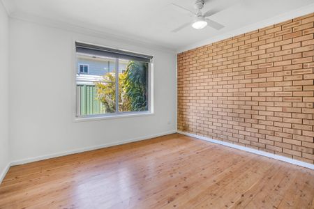 2/79 Robert St, Argenton, NSW, 2284 - Photo 3