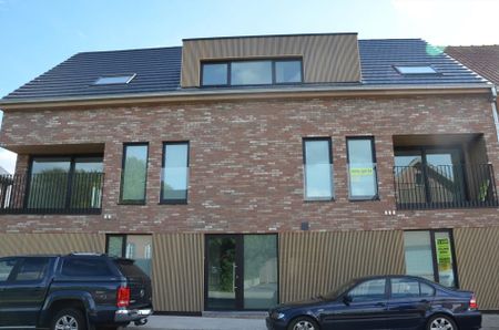Zéér recent appartement met terras en garage - 1 slaapkamer - Photo 2