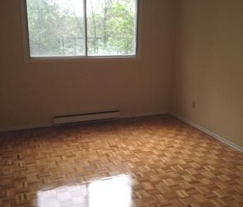 Jean-Rottot| Appartement 4 1/2 | in Laval near the Centre de la nature - Photo 1