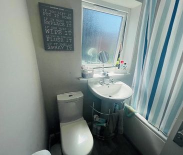 2 bedroom townhouse to rent - Photo 6