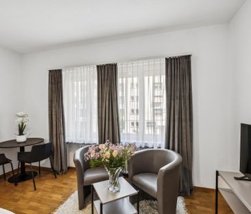 Möblierte 1.5-Zimmer-Wohnung mit Service im Zentrum Biel/Bienne - Photo 1