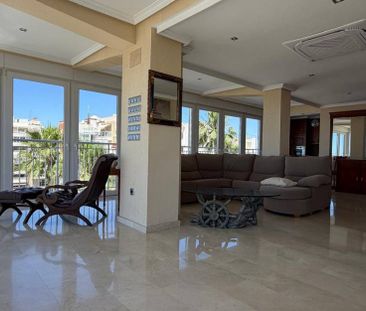 A beautiful modern apartment for long term rental in Torrevieja. - Photo 4
