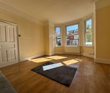 Wakefield Road, N11 - Photo 4