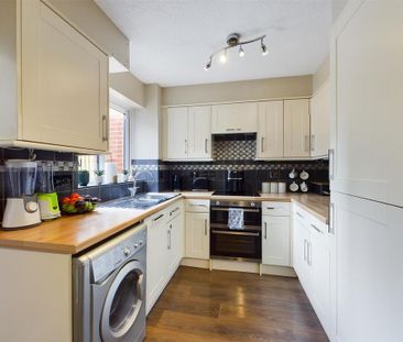 2 bedroom terraced house to rent - Photo 6