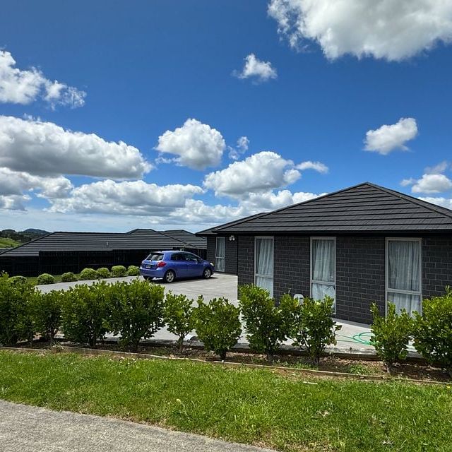 Newish modern home in quiet Cul-de-sac - Photo 1