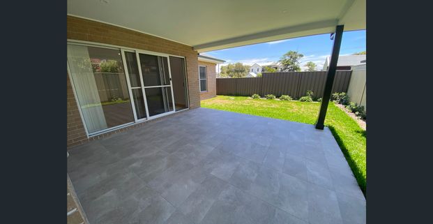 Stunning 3-Bedroom Villa in an Exclusive Complex - Photo 1