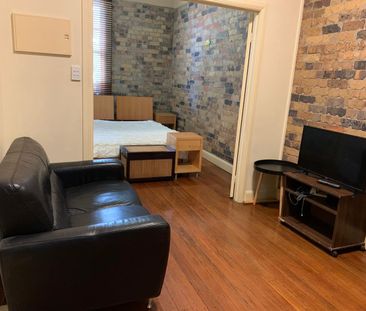 Spacious fully furnished apartment in CBD. Not to be missed! - Photo 6