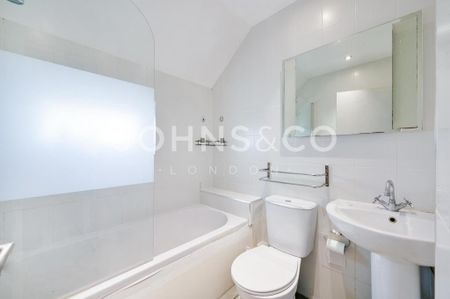 2 bedroom semi-detached house to rent - Photo 4
