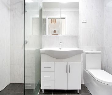 3 Bedroom home on large, flat block - Photo 6