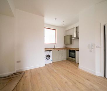 9 (Apt. 5), Grays Hill, Bangor, BT20 3BB - Photo 3