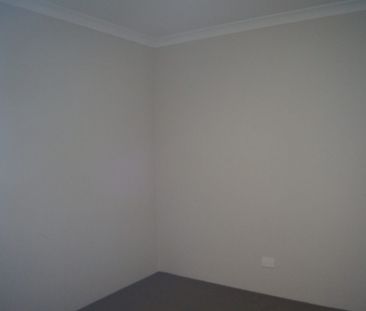 Unit 1/38 Lake St, Rockingham, WA 6168 - Photo 1
