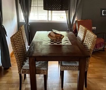 3 room luxury Apartment for rent in La Pobla de Vallbona, Spain - Photo 2