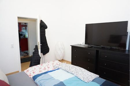 Moderne Erdgeschosswohnung im gepflegten ruhigen Miethaus. Hier wohnen Sie mit netten Nachbarn - Photo 5