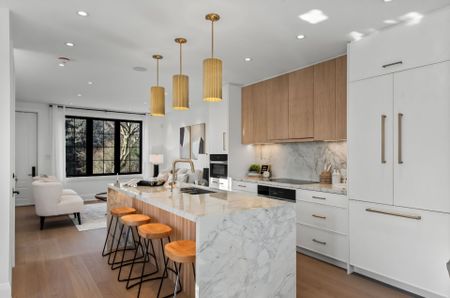 For Lease - 180 Glenwood Crescent, Toronto, Ontario - Photo 5