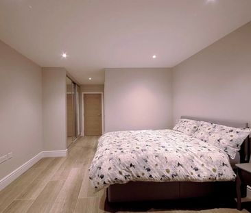 Petersfield Avenue, Slough, Berkshire,SL2 - Photo 6