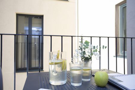 Oasis de 3 Habitaciones en el Corazón de Ruzafa - Photo 5