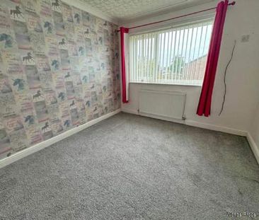 2 bedroom property to rent in Oldham - Photo 2