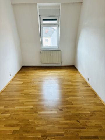 Sanierte Altbauwohnung mit Balkon in Graz - nur 625,99 € Miete inkl. BK! - Foto 5