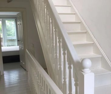 4 Bed Terraced House, Rainbow Avenue, E14 - Photo 2