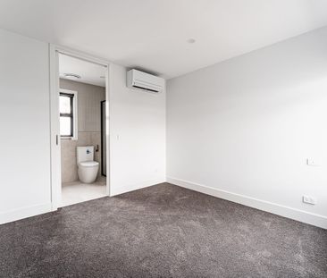 Simply Stunning! - Photo 2