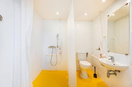 Studio to rent - Photo 2