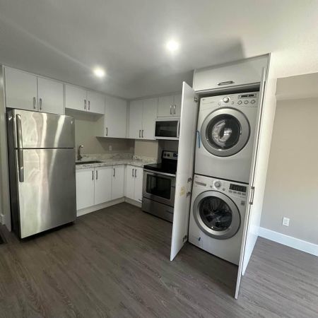 For Lease - 199 Avondale Boulevard Unit# Unit 2, Brampton, Ontario - Photo 4