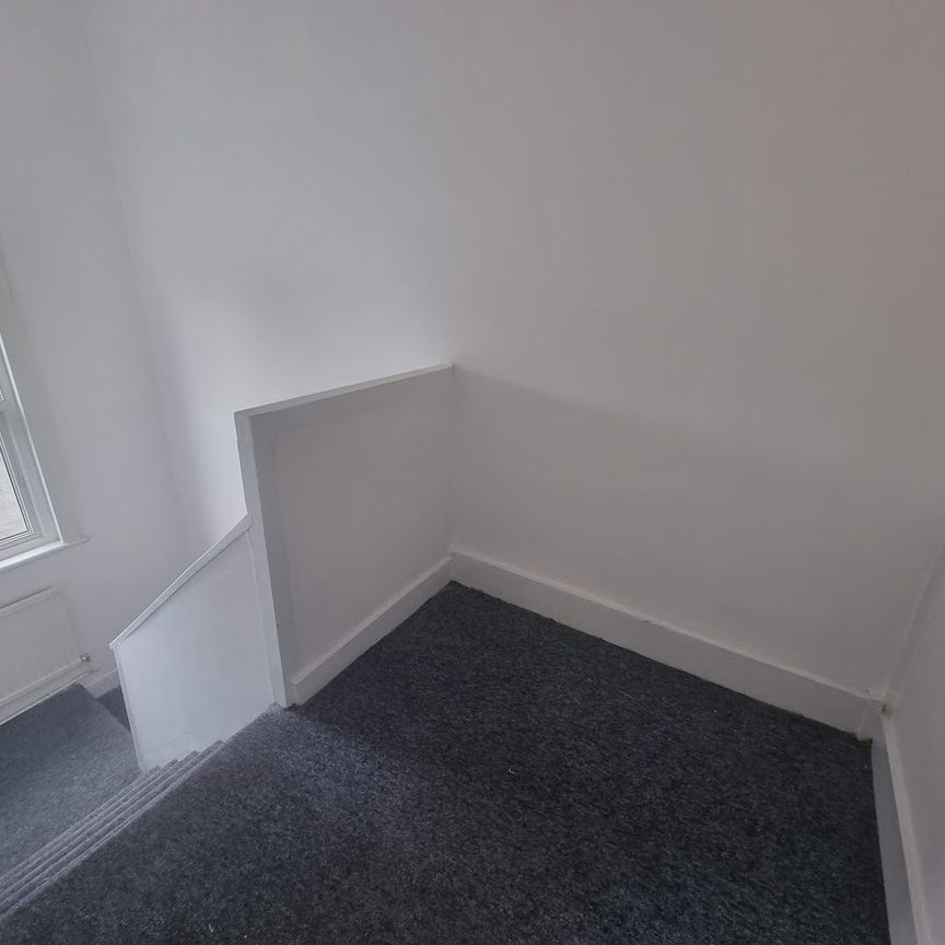 1 Bed Flat, Kent House Road, SE26 - Photo 1
