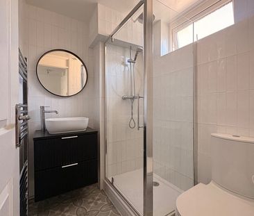 Room in a Shared House, St Katherines Way, E1W - Photo 6