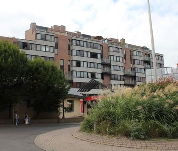 Appartement te huur in Jette voor € 1.050 met 1 slaapkamer - Photo 1