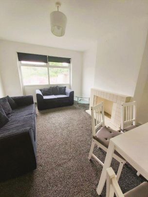 4 bedroom semi-detached house to rent - Photo 1