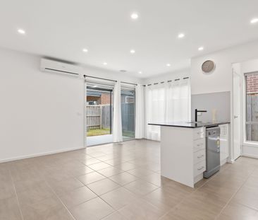 Like New & Ready to call HOME! - Photo 1