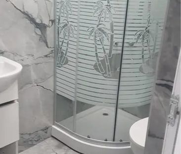 Ofer spre inchiriere garsoniera la casa cu facturi incluse central - Fotografie 3