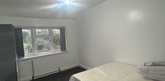 Room in a Shared House, Birmingham, B25 - Photo 2