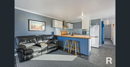 Fully Furnished 1-Bedroom Unit - Photo 3