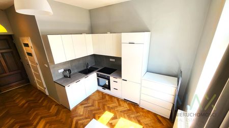 Przytulna nowoczesna kawalerka w centrum Kazimierza . - Photo 2