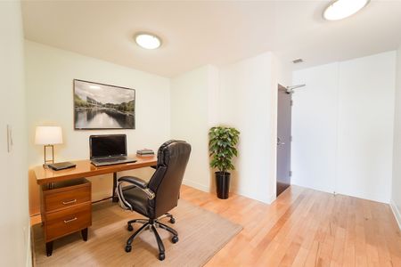 For Lease - 401 Golden Avenue Unit# 1005, Carlingwood - Westboro and Area, Ontario - Photo 3