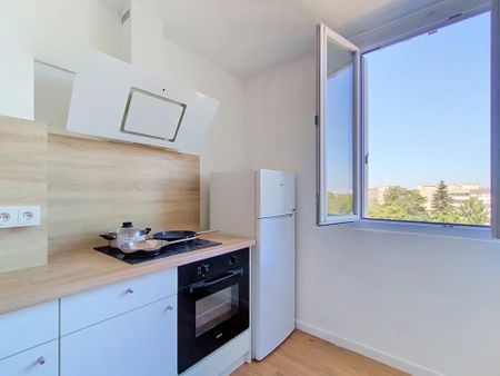 Location Appartement 5 pièces 78 m2 à Valenton - Photo 4