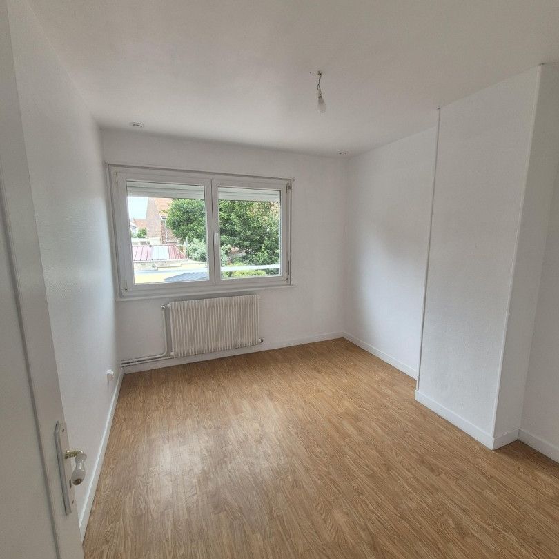 Location Maison 5 pièces 108m² GRAND FORT PHILIPPE 59153 - Photo 1