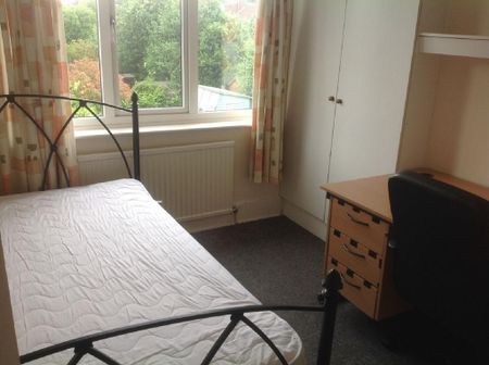 4 bedroom house to rent - Photo 2