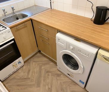 Connaught Road, Roath - Photo 2